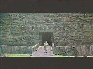 Woermann approaches the Keep. 